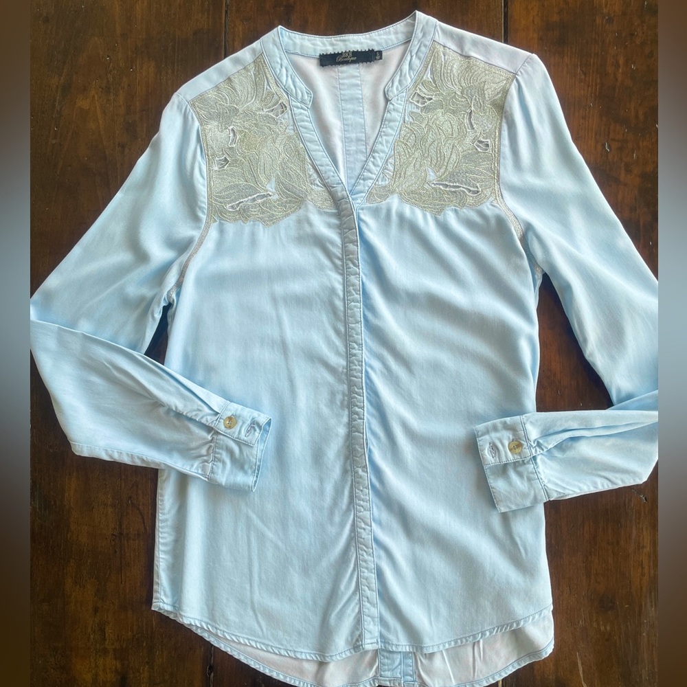 Blue Jean shirt with Platinum Lace from BKE